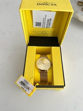 Invicta Gold-Tone Mesh Bracelet Watch